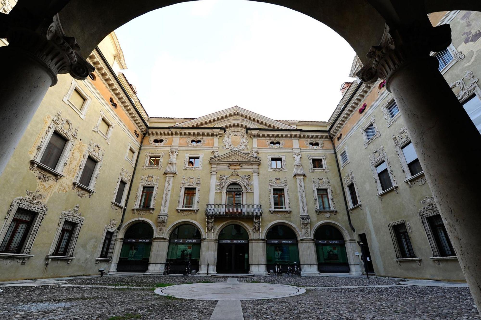 Hotel Casa Museo Palazzo Valenti Gonzaga Mantua Exterior foto